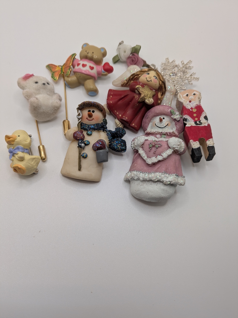 Assorted Pins Including Snowman & Holiday Figurine Brooch Set - Unbranded
